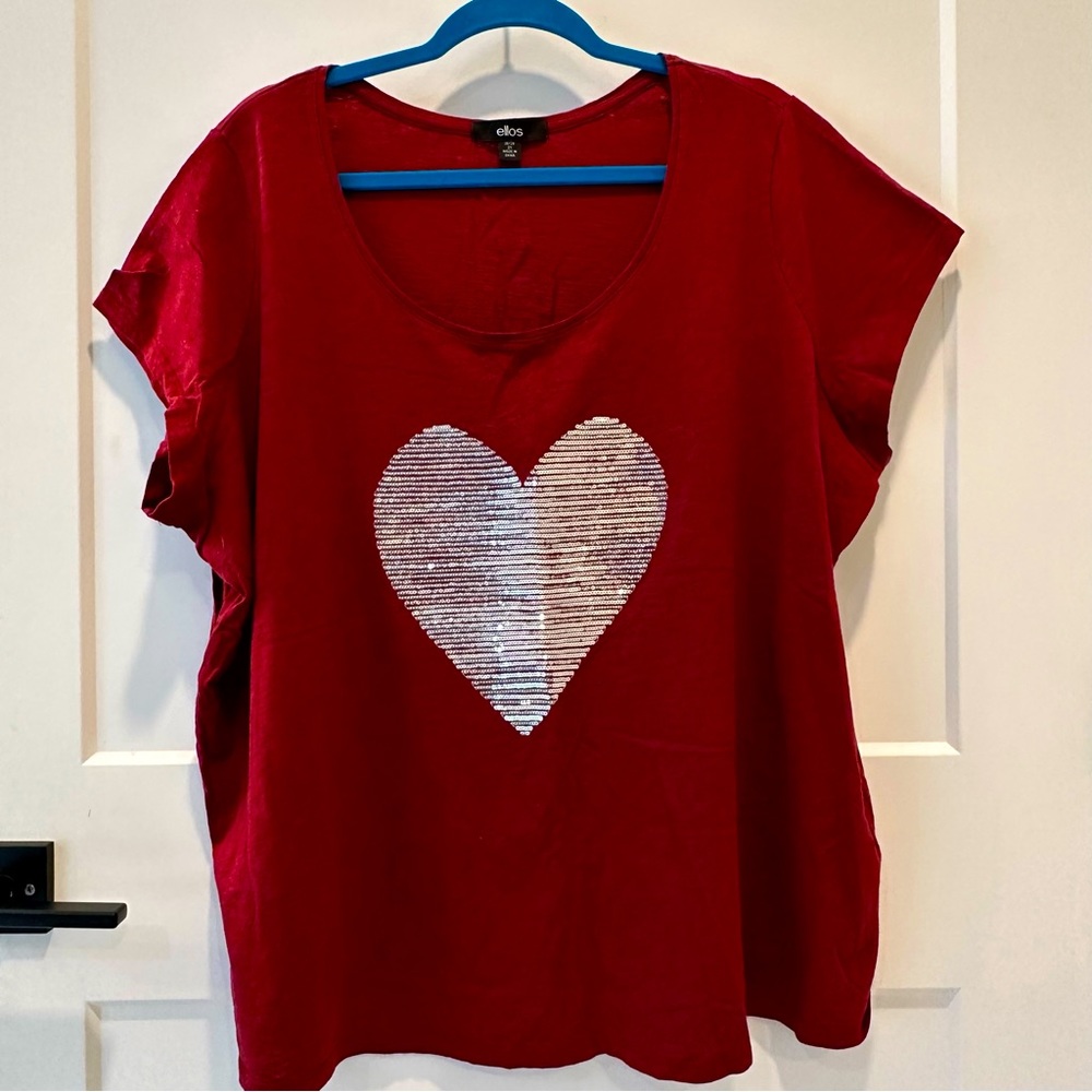 Ellos Red Short Sleeve Sequined Heart Tee Top Size 26/28